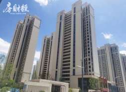 地产存量时代转型提速，龙湖经营性收入稳中有进